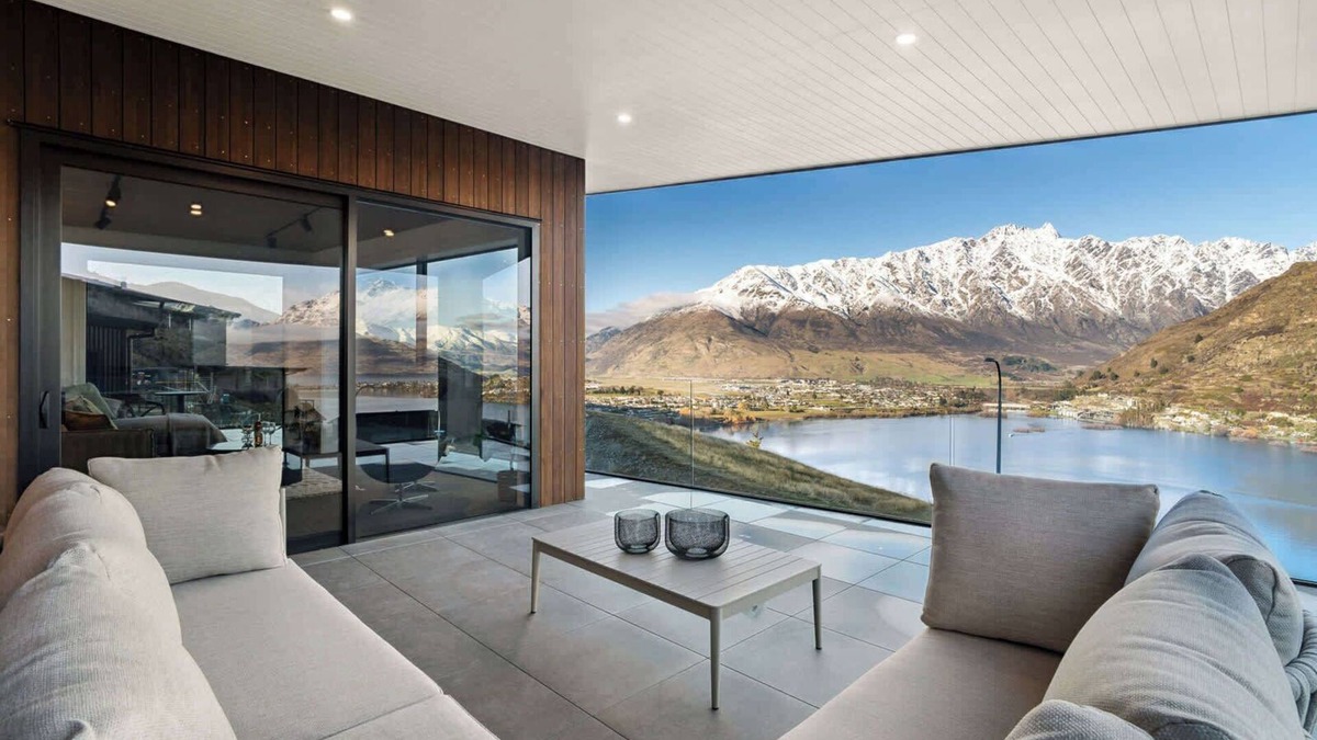 Frankton House | Elevated Tranquility: Luxe Lakeview Horizons
