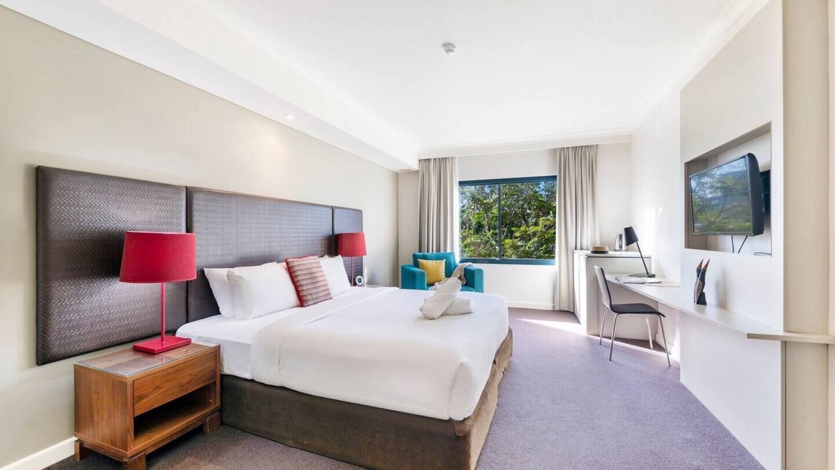 Darwin City Centre Apartment | Elevated Waterfront Living on the Esplanades Edge