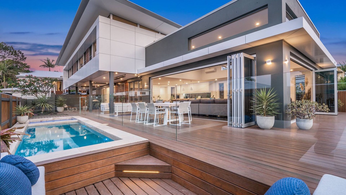 Byron Bay House | Elevation Byron Bay - Heated Pool and Hot Spa