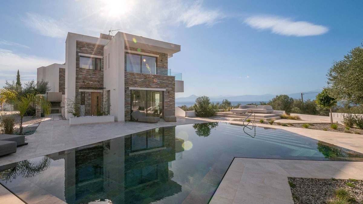 Loutraki-Agioi Theodoroi Apartment | Elia Cove Luxury Residence with Private Pool