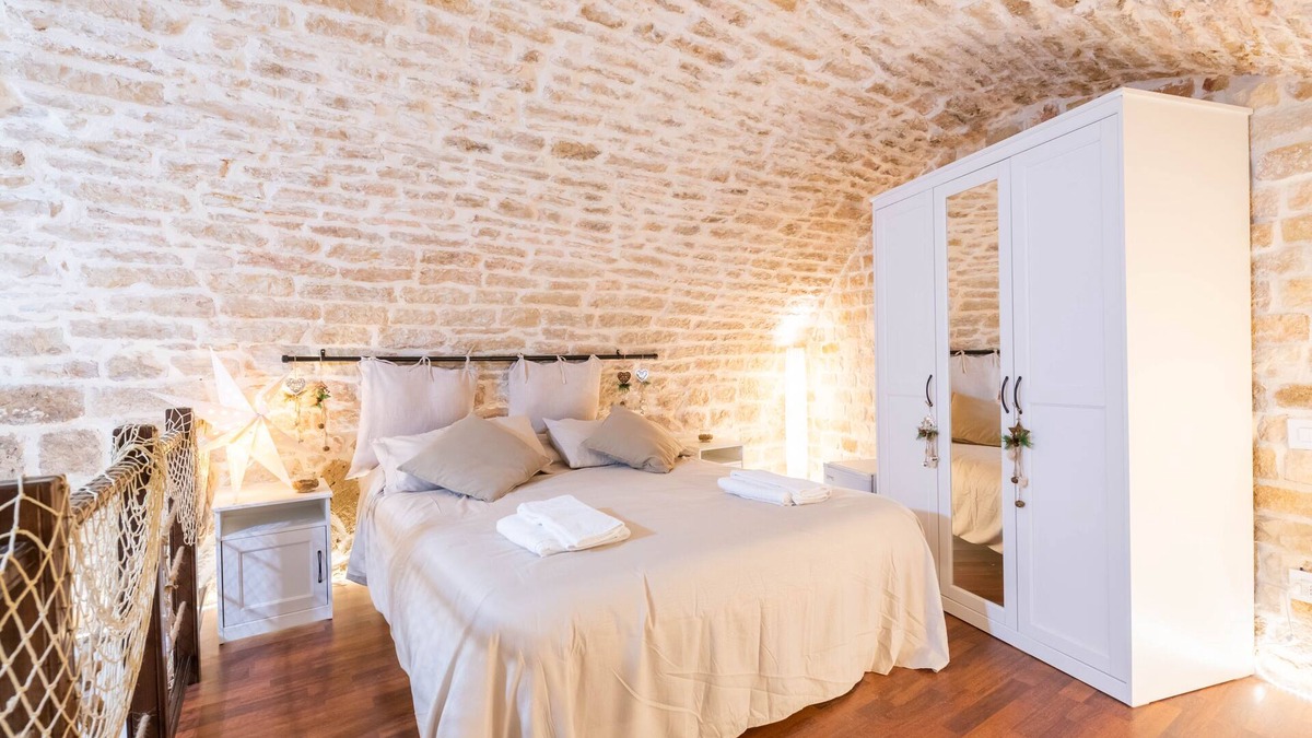Giovinazzo House | Elisa - A 500 year old tower