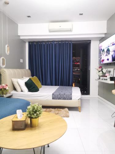 Downtown House | Elite Pod Manila