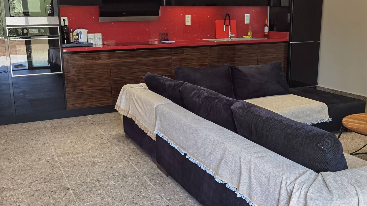 Katokhorion Apartment | Elixrison Villas/Apartments- Red Apartment
