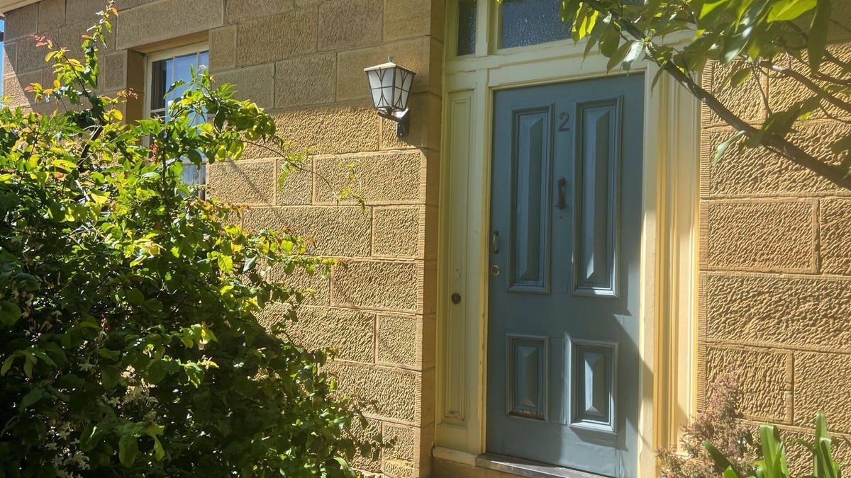 North Hobart House | Eliza Historic Cottage close to CBD with car park