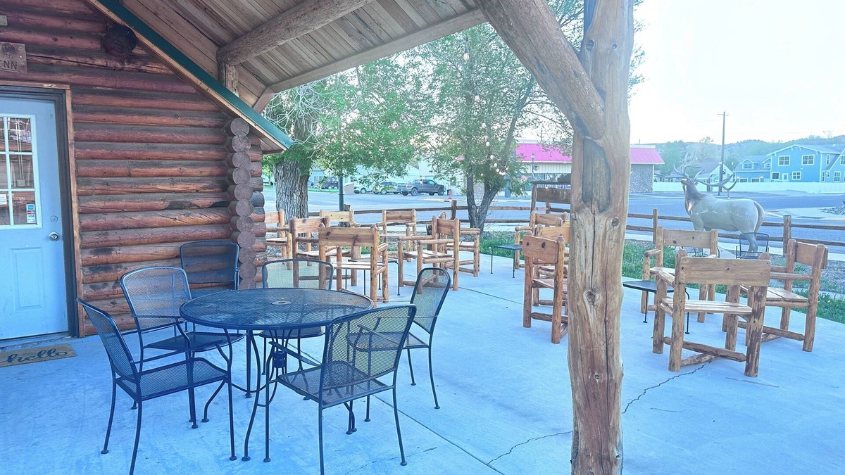 Thermopolis Hotel | Elk Antler Inn