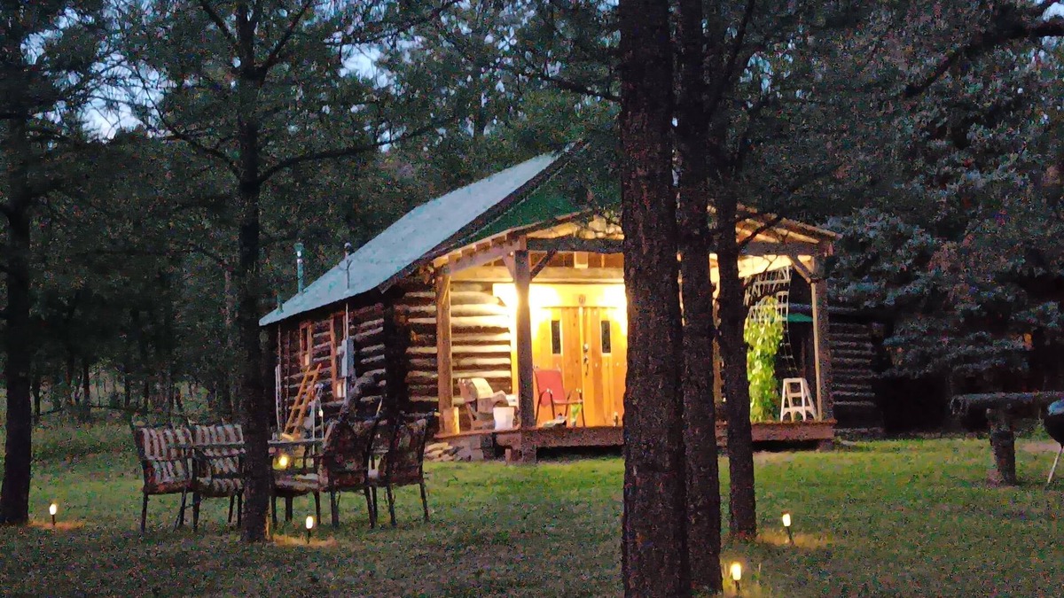 Blue Cabin | Elk hunter's paradise. Huge bulls here come here every day! Starlink internet