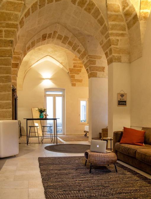 Brindisi Histotic Center Bed & Breakfast | ELLEMENTS - Luxury Rooms