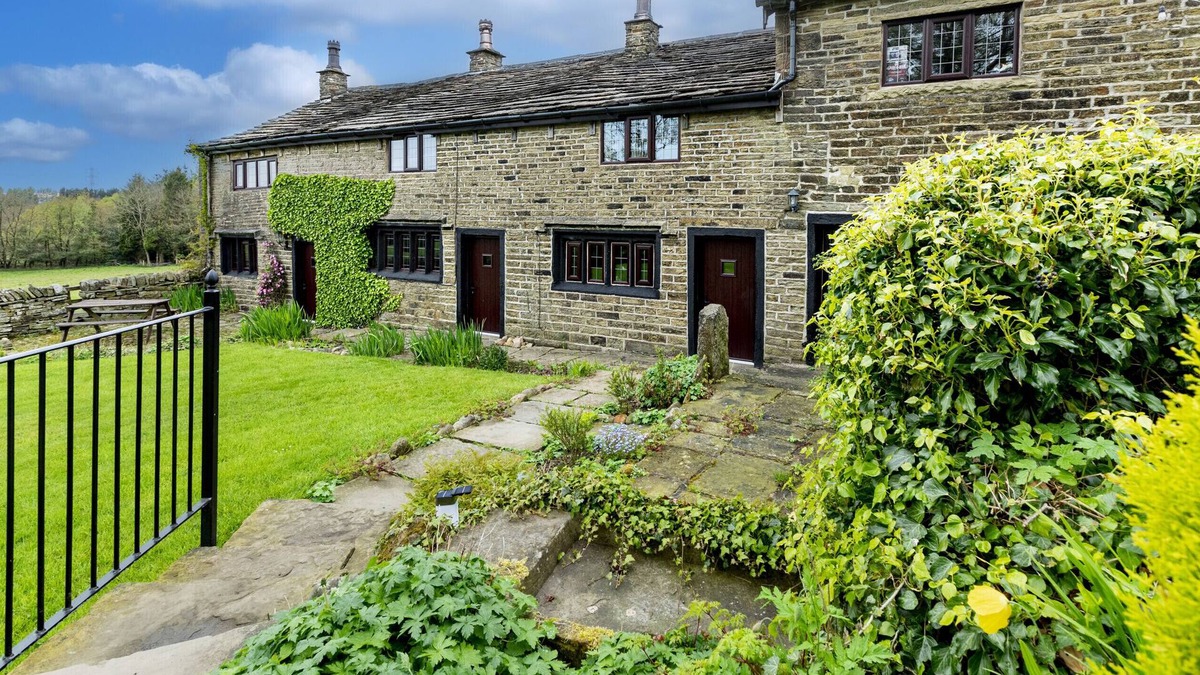 Bury Cottage | Ellen's Cottage