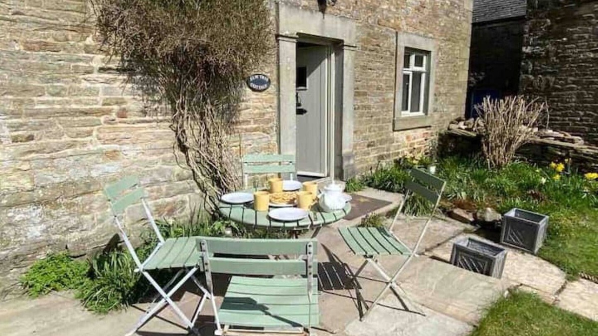 Leyburn Cottage | Elm Tree Cottage stunning Dales cottage and garden