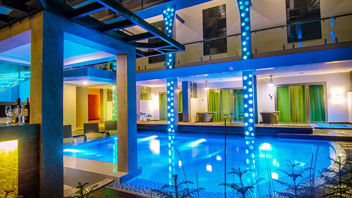 Basak Hotel | Eloisa Royal Suites