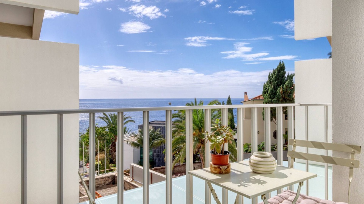 Sao Martinho Apartment | Elsas Place, a Home in Madeira