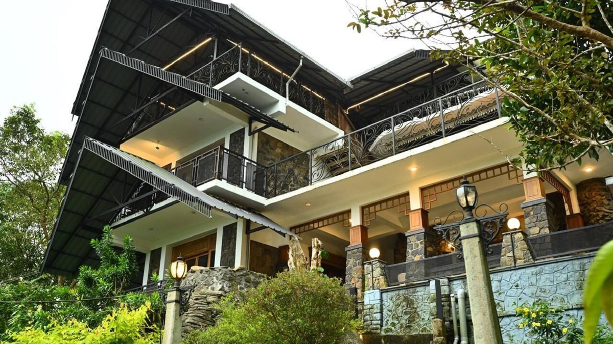 Elappara Hotel | Elysian Fields