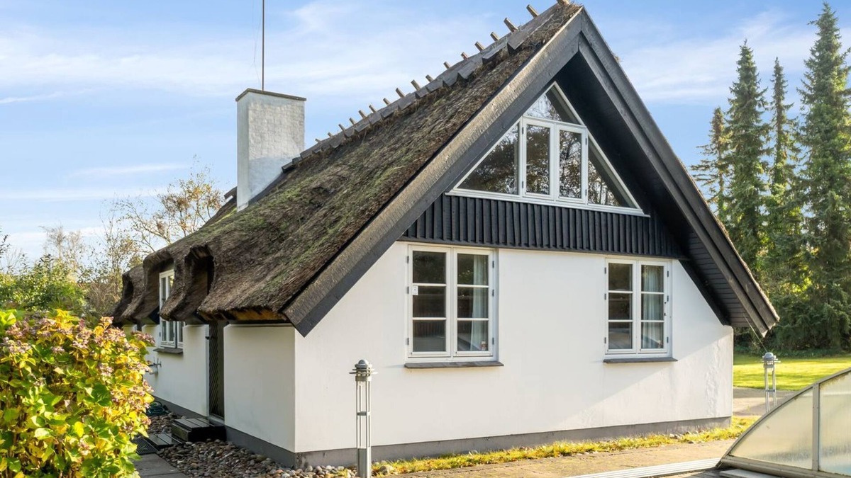 Smidstrup Strand House | "Emanuela" - 800m from the sea by Interhome