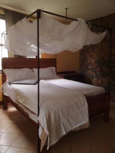 Monduli Cabin | Emanyatta Lodge
