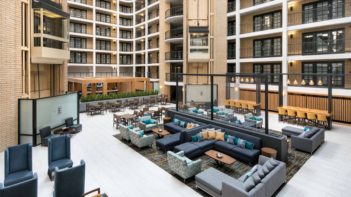Windsor Park Hotel | Embassy Suites by Hilton Austin Central