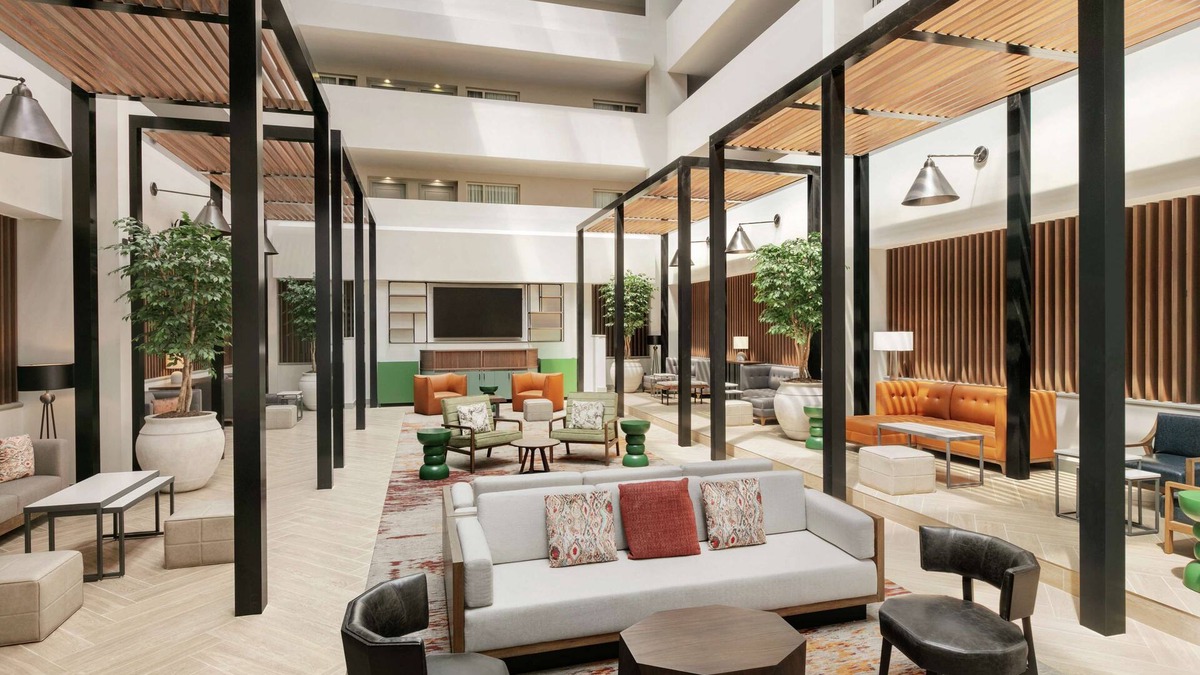 Chesterbrook Hotel | Embassy Suites by Hilton Philadelphia Valley Forge
