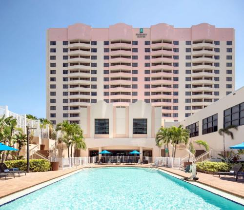 Tampa Hotel | Embassy Suites by Hilton Tampa Airport Westshore