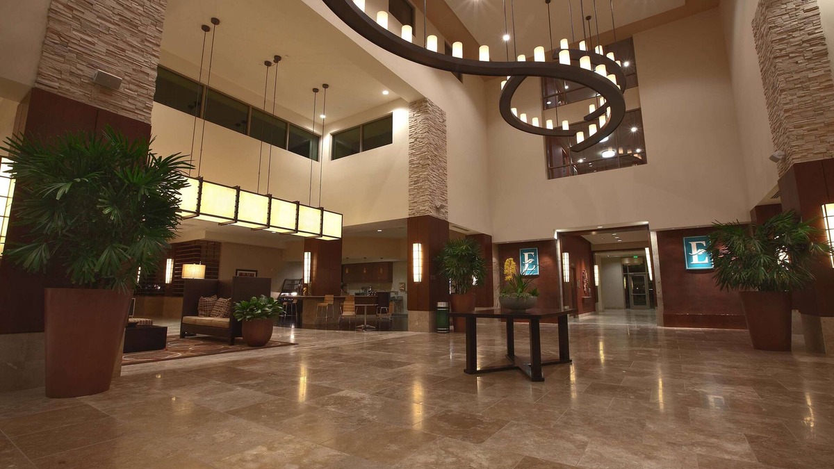 Palmdale Hotel | Embassy Suites Palmdale