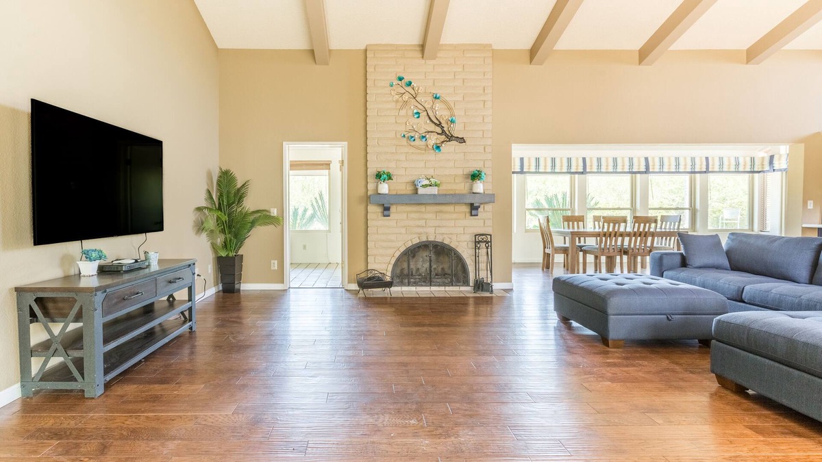 Madera Villa | Embedded in Nature 4BR 4BA Villa Hot Tub Pool