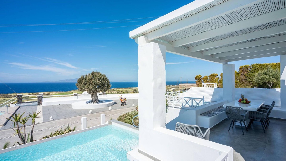 Amoudi Bay Villa | EMERALD 3BD Villa Pool & HotTub Sea/Sunset View