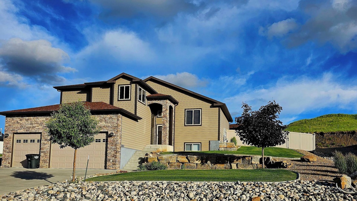 Billings House | Emerald Hills Views