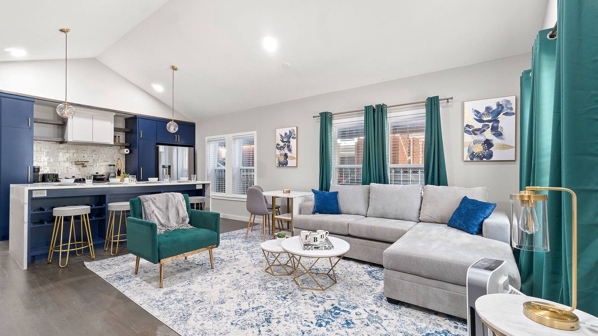 Oak Cliff House | Emerald Indigo House | Pet Friendly