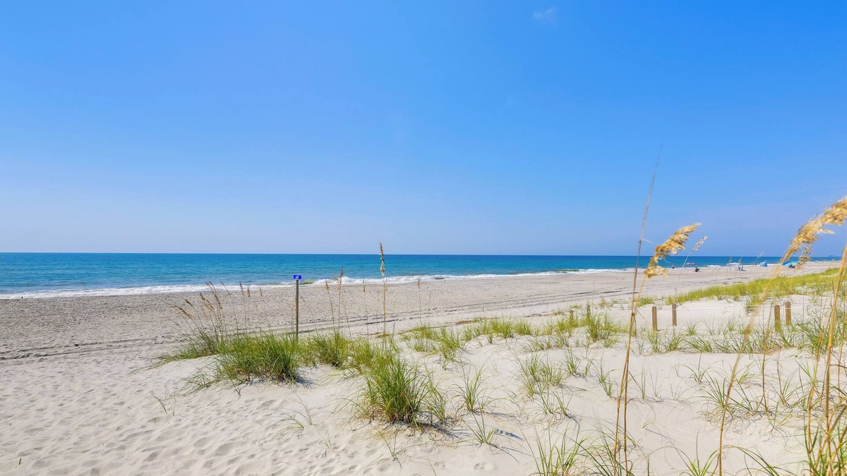 Emerald Isle Cottage | Emerald Isle Vacation Rental, Walk to Beach!