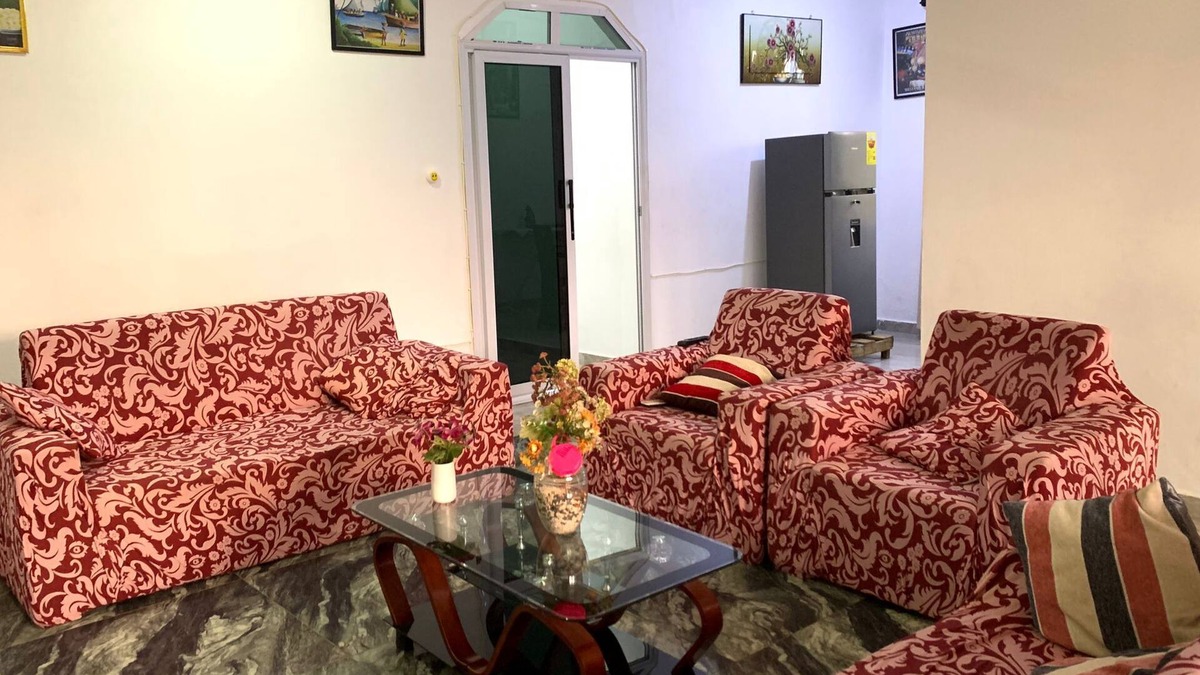 Accra Apartment | Emmanuel Royal Apartments, Flat 1: Charming 2-bedroom apartment Accra, Ga East