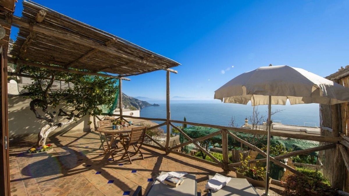 Praiano Apartment | Emotion via Duomo San Luca Praiano