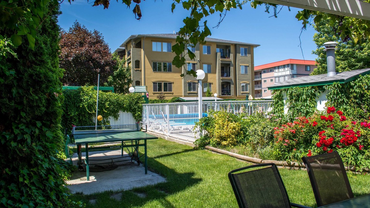 Okanagan-Similkameen Hotel | Empire Motel