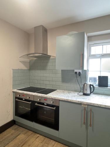 Hillingdon House | En-suite studios near Wembley Stadium