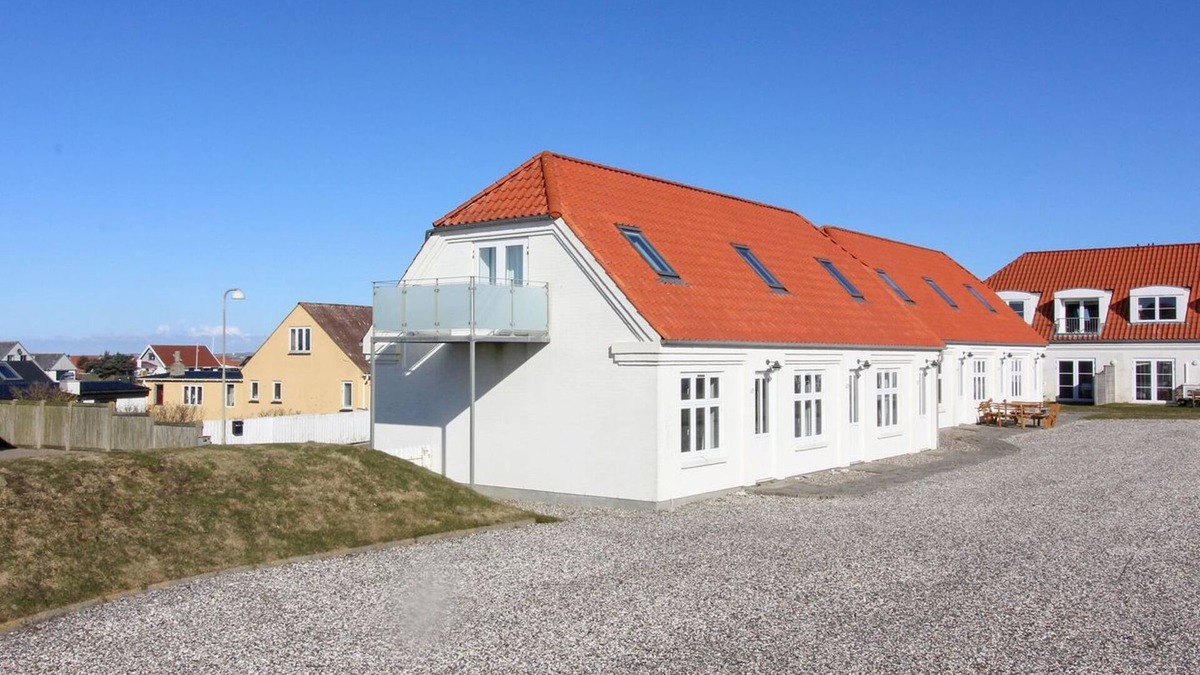 Trans House | "Ena" - 75m from the sea by Interhome