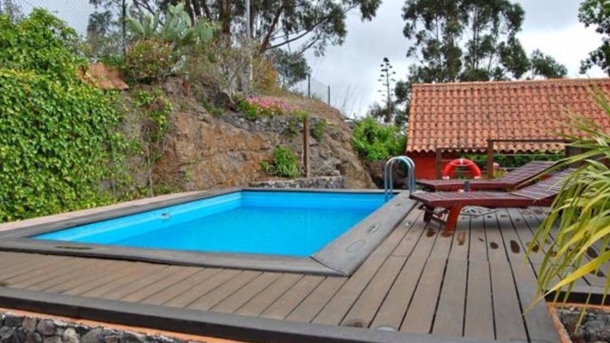 Fontanales Cottage | Enchanting 2-Bedroom Canarian House with Private Pool in Fontanales, M