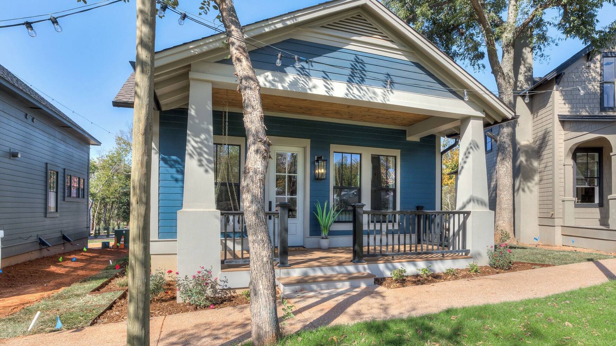 Wheatland House | Enchanted Woods Cottage at Selah- 2 bed 2 bath