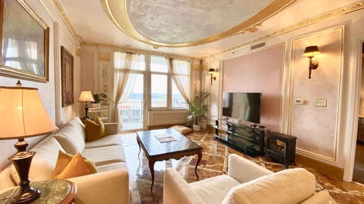 McLean Condo | Enchanting 1 Bedroom 1 Bathroom Apt | Spa Shower | Free Secure Parking | Tysons