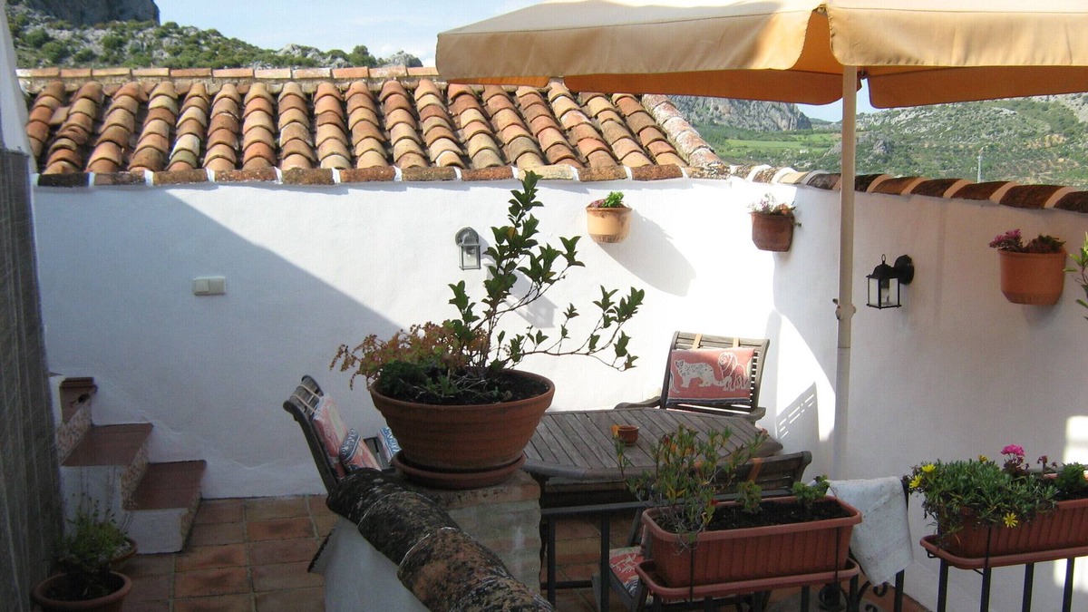 Montejaque House | Enchanting 2-Bed Village House in Montejaque. WiFi