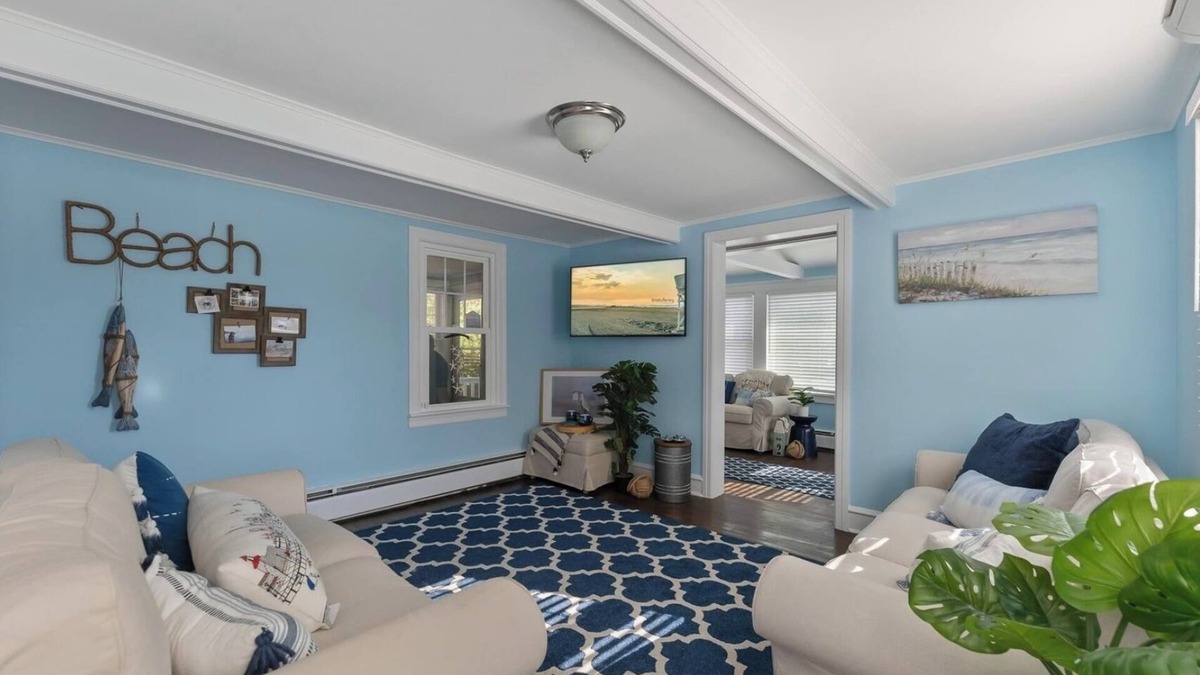 North End Cottage | Enchanting 3-bedroom classic cottage with AC and modern luxury in Ocean City