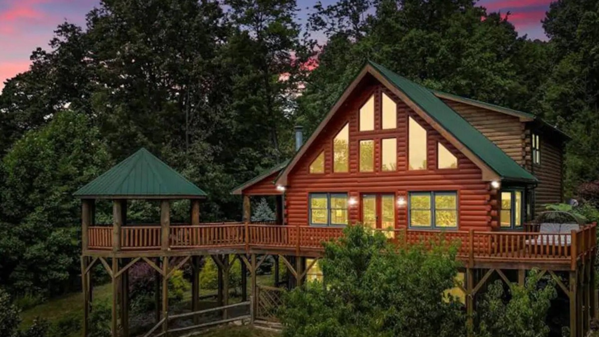 Old Fort House | Enchanting Mountain Oasis