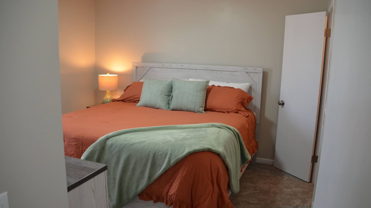 Enterprise Apartment | Enchanting Oasis - Centrally located! Quiet, great TDY spot, family friendly.