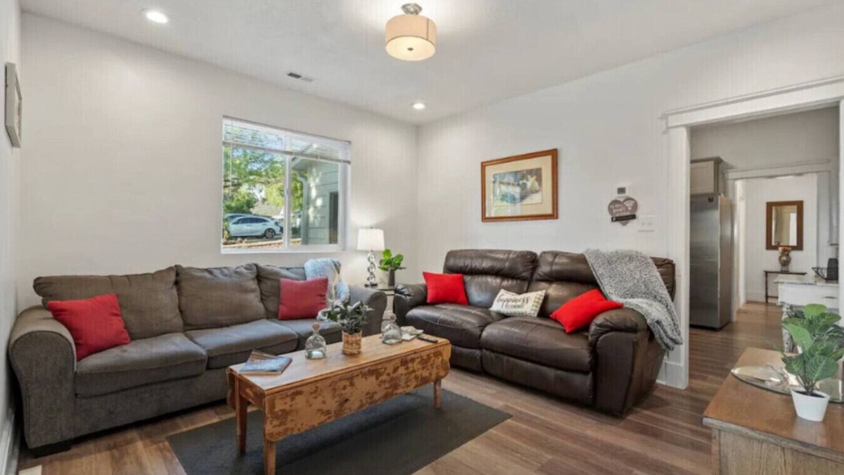 Ogden House | Enchanting Ogden Cottage (N)