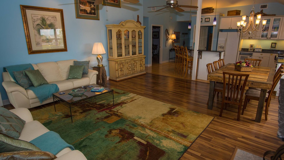 Ocean Springs House | Enchanting Spacious Beach House With Hot Tub, Game Room, Tiki Bar & Fishing Dock