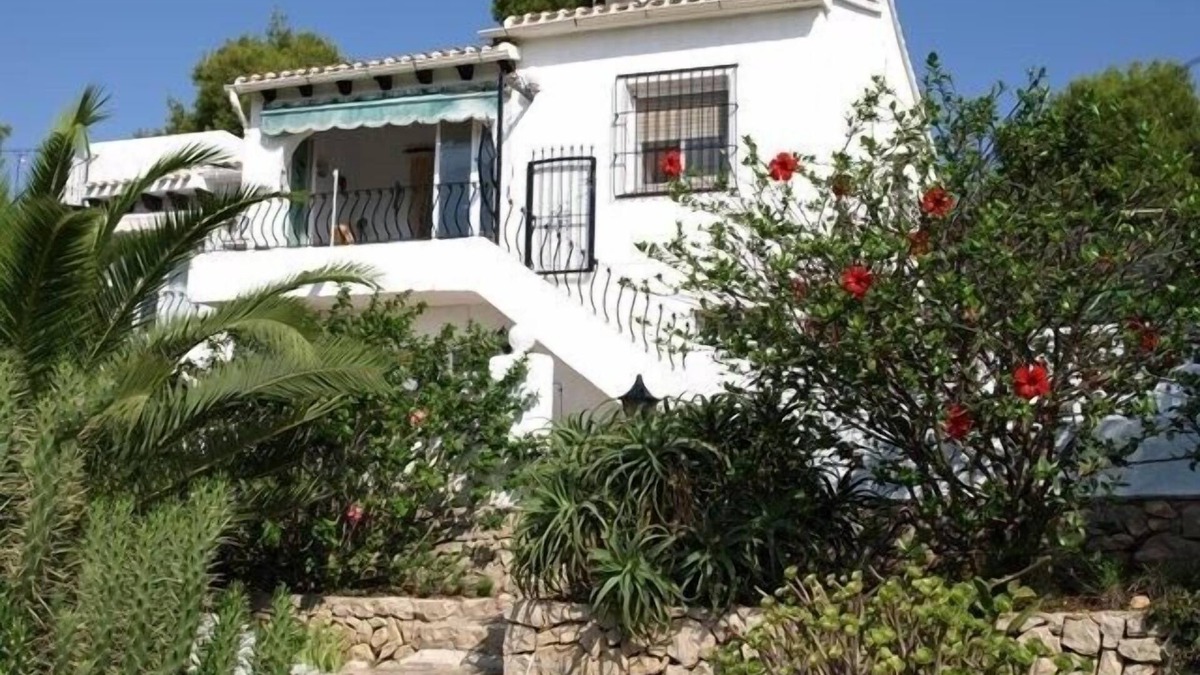Pinar del Advocat House | End bungalow, sea view, communal pool, internet, smart TV, air conditioning, winter offers