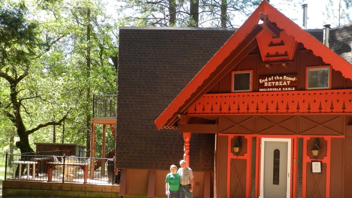 Mariposa House | 'End of the Road Retreat'