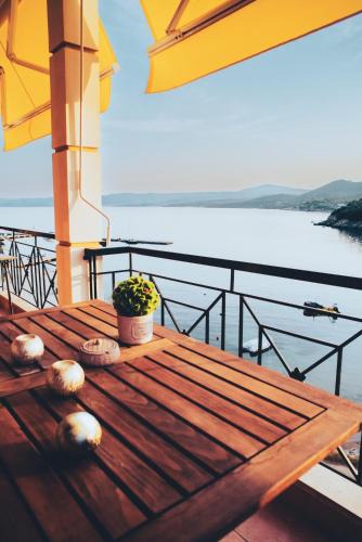 Pirgadikia Apartment | Endless Blu Apartments