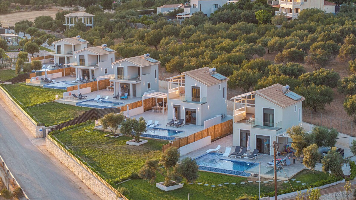Leivathos Villa | Endless Blue Private Club - Executive Villa