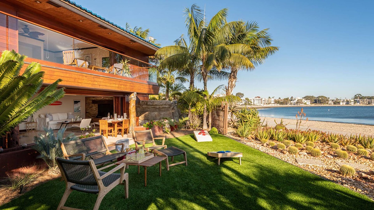 San Diego House | Endless Summer by AvantStay | Serene Beachfront Escape w/Sunset Views!