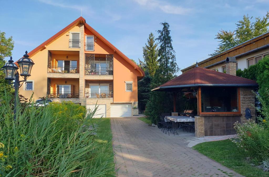 Szantod Apartment | Endrődi Apartman Lakás
