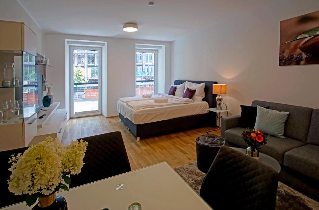 Josefstadt Apartment | English Theater Apartment at Rathaus