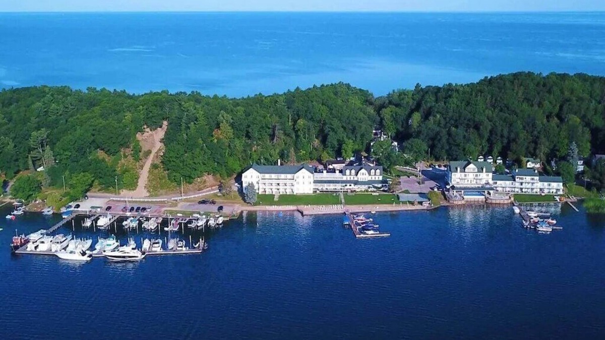 Onekama Condo | ENJOY 2 LAKES: NEW Portage Lakefront condo-HOT TUB OPEN ALL WINTER!