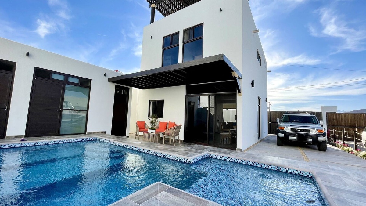 Loreto House | Enjoy 360 degree views from the eagle's nest and roof garden